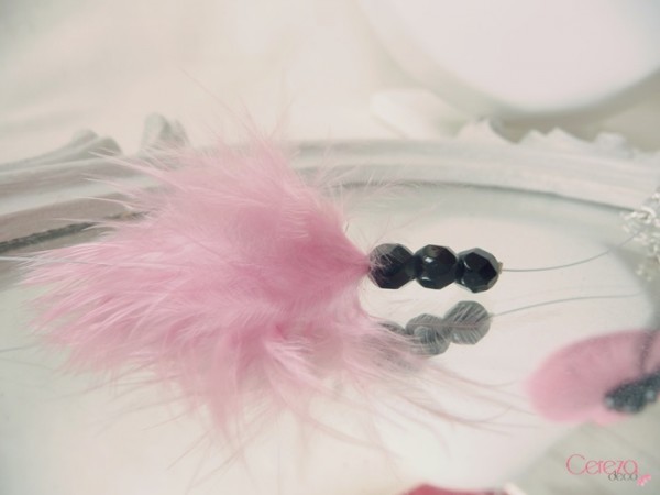 bijou mariage mariee plumes vieux rose noir perles cereza deco 