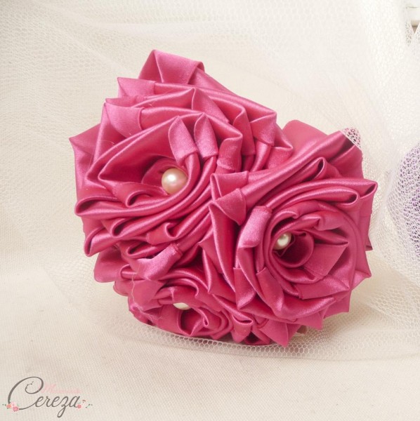 mariage rose fuchsia bouquet demoiselle honneur original perle tulle cereza deco Mademoiselle Cereza blog mariage