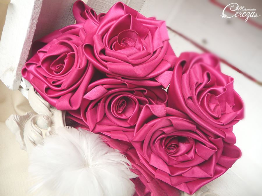 mariage coloré rose fuchsia blanc accessoire bouquet bijou cereza