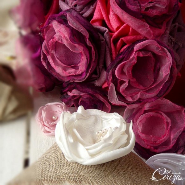 mariage nature bucolique fleurs violet rose bouquet mariee tissu original cereza mademoiselle