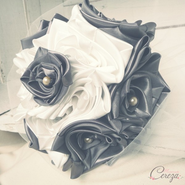 mariage gris anthracite ivoire bouquet mariee original tissu satin cereza mademoiselle 2