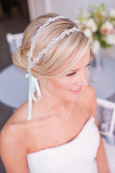 idée coiffure mariage headband couronne perlée 4