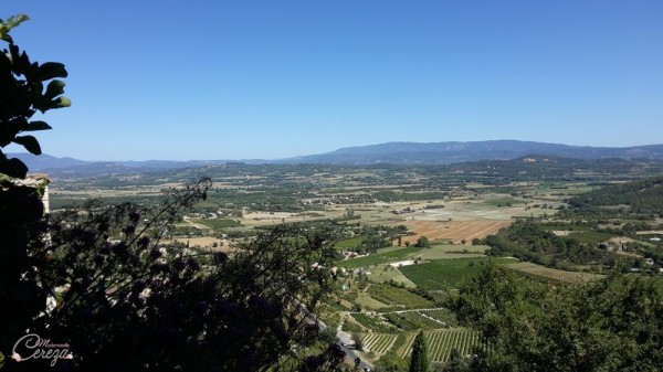 escapade en lubéron vue depuis Gordes