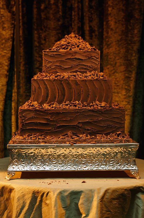 wedding cake mariage ivoire chocolat carré fondant sculpté