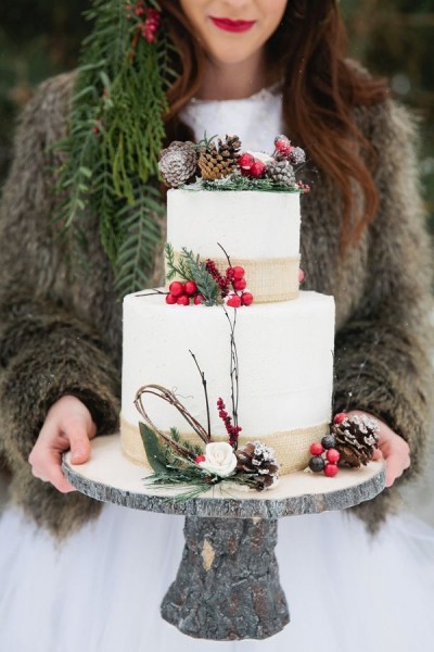 se marier en hiver wedding cake pommes de pin nature