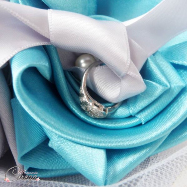 mariages colorés turquoise argent gris porte alliance original
