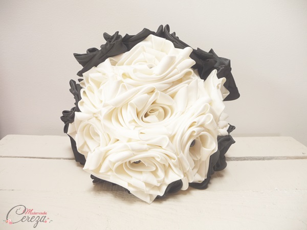 bijoux mariage personnalisables bouquet mariee sur-mesure ivoire noir baroque