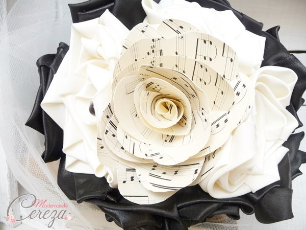mariage thème musique ivoire noir bouquet mariee partition original