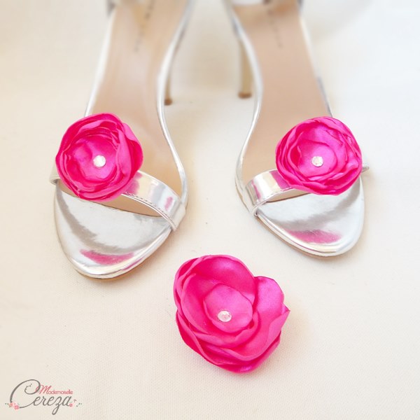 bijoux mariage fleur rose fuchsia personnalisable Mademoiselle Cereza