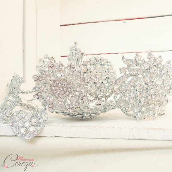 bouquets bijoux mariage broches cristal strass sur commande Mademoiselle Cereza