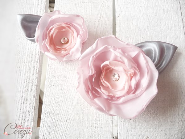 mariage pastel bijou coiffure enfant adulte rose poudre gris cristal swarovski Mademoiselle Cereza