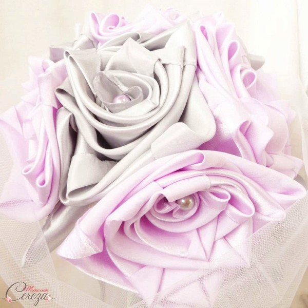 décoration de mariage mauve gris blanc bouquet de mariée original